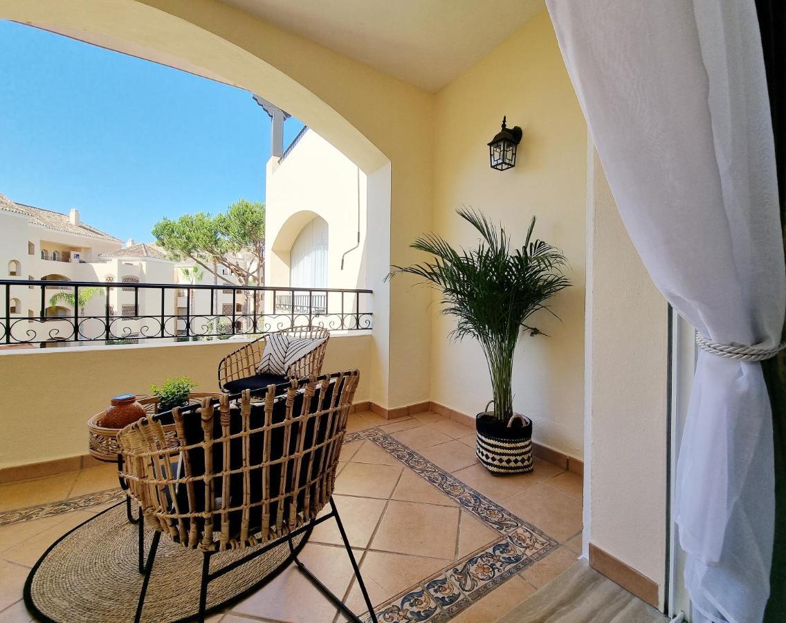 Luxury Hacienda Playa Lägenhet Marbella Exteriör bild