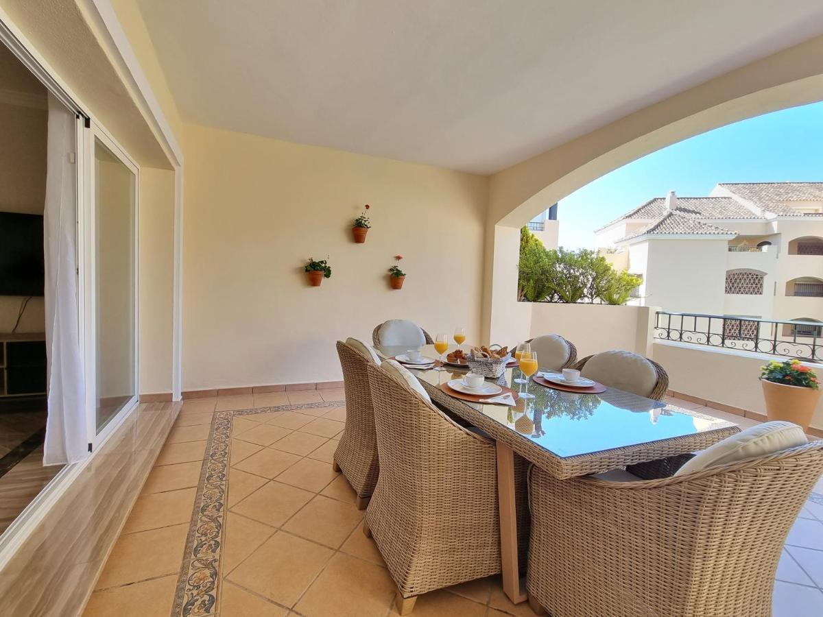 Luxury Hacienda Playa Lägenhet Marbella Exteriör bild