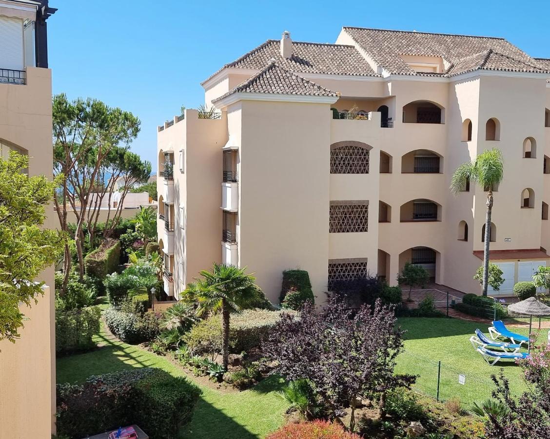 Luxury Hacienda Playa Lägenhet Marbella Exteriör bild