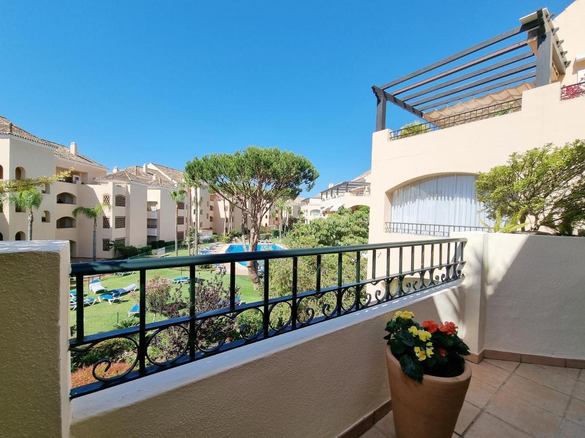 Luxury Hacienda Playa Lägenhet Marbella Exteriör bild