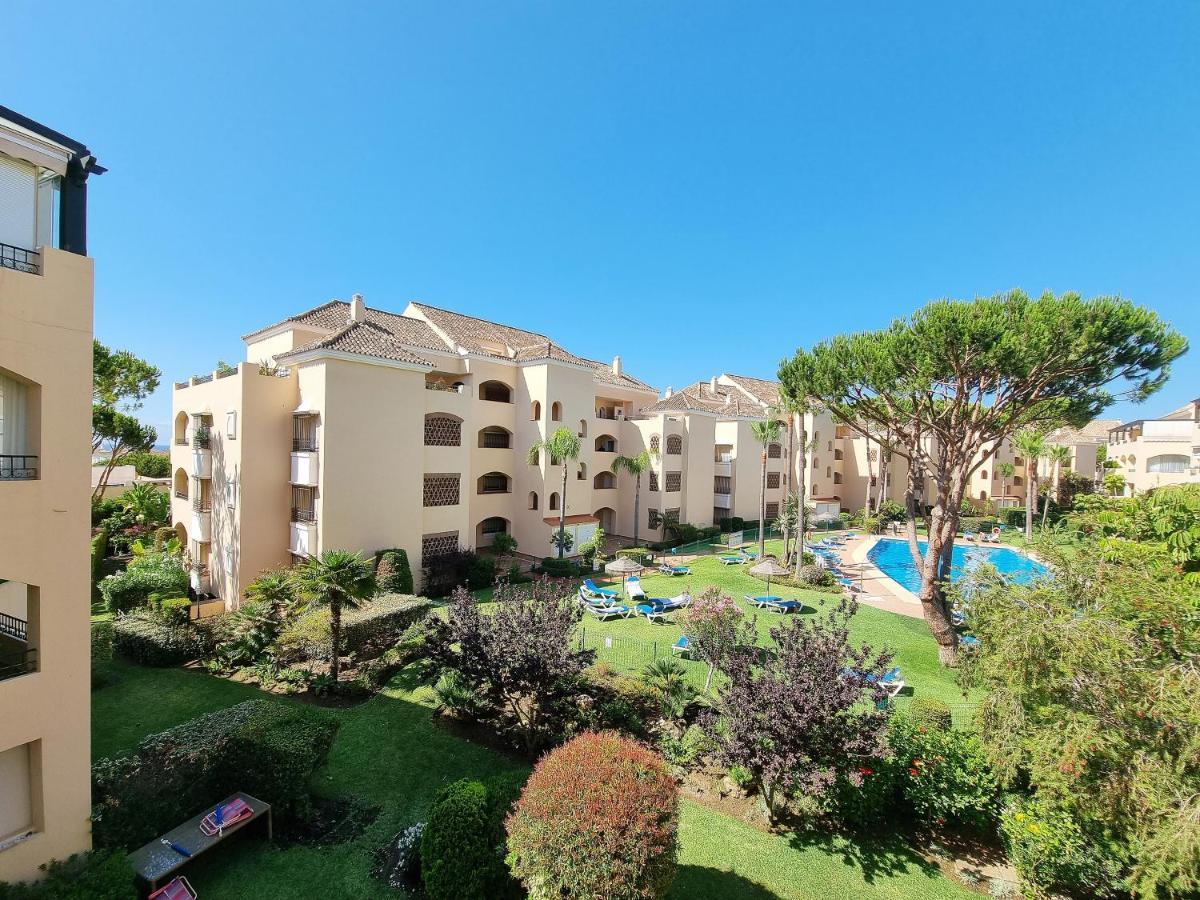 Luxury Hacienda Playa Lägenhet Marbella Exteriör bild