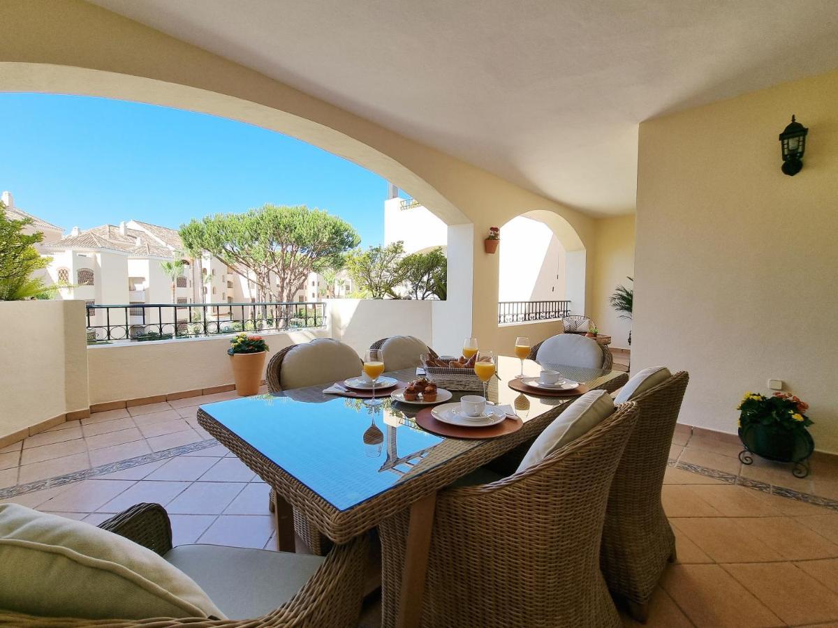 Luxury Hacienda Playa Lägenhet Marbella Exteriör bild