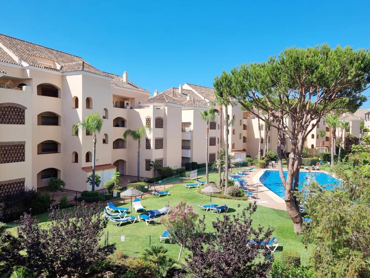 Luxury Hacienda Playa Lägenhet Marbella Exteriör bild